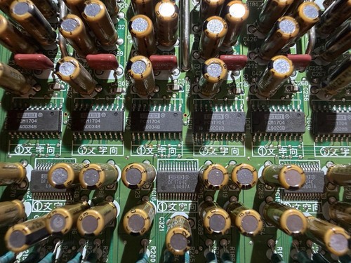 Burr brown pcm1704u bit - burr-brown, 24-bit